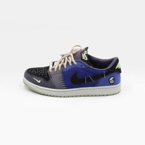 Nike SB Dunk Low x Supreme "Jewel Swoosh - Hyper Blue"